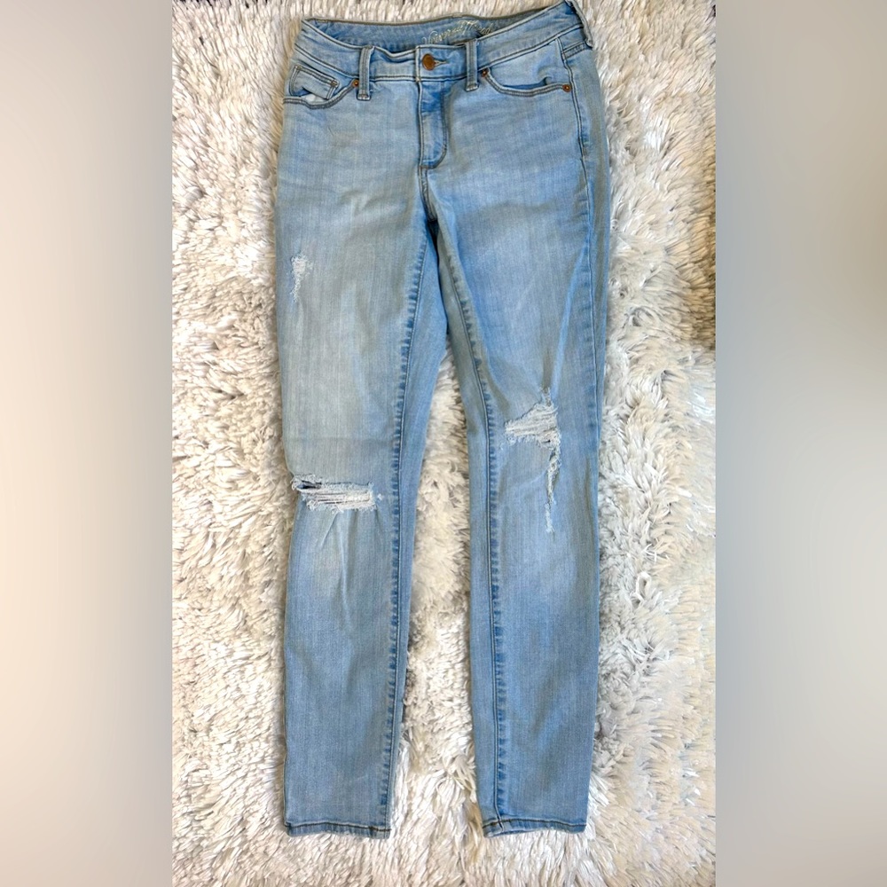 Universal Thread Ripped/Distressed Jeans